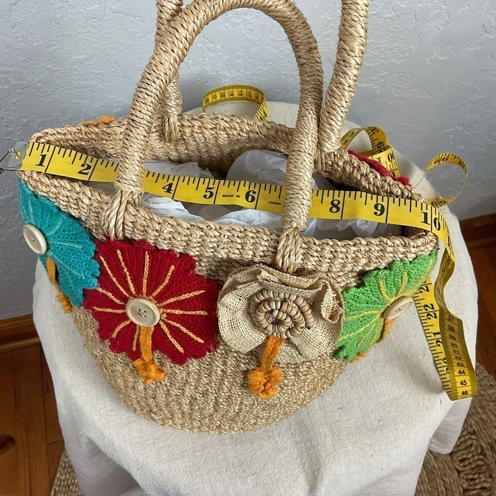 Women’s Tightly Woven Rattan Hand Bag with Crocheted Colorful Flowers - Picture 10 of 13